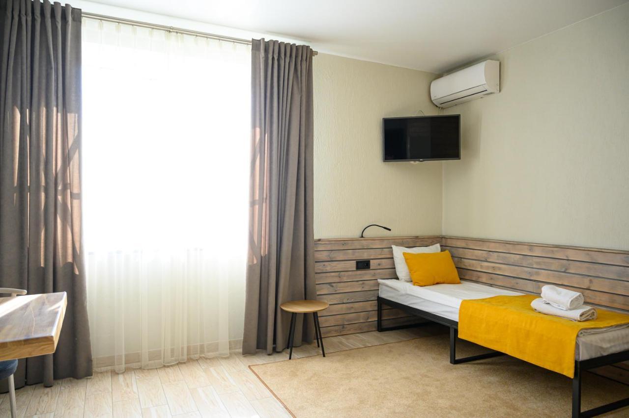 Space Apart Hotel Lutsʼk Εξωτερικό φωτογραφία