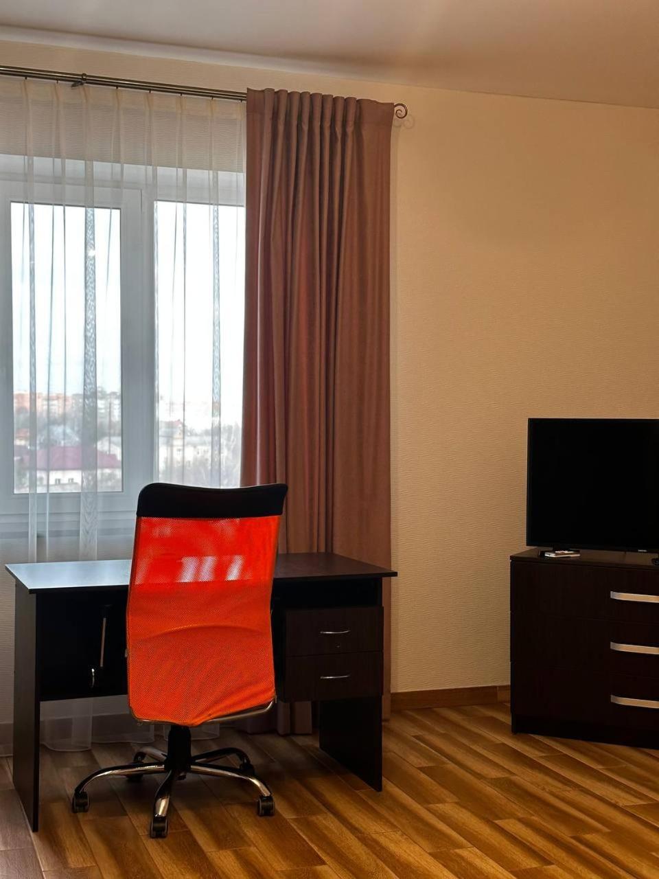 Space Apart Hotel Lutsʼk Δωμάτιο φωτογραφία