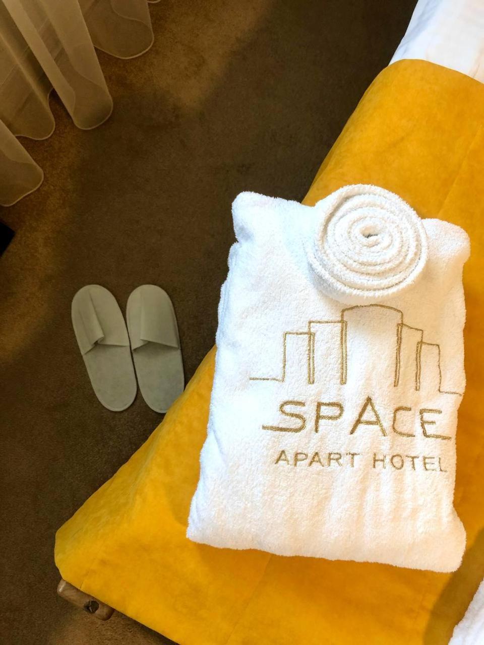 Space Apart Hotel Lutsʼk Εξωτερικό φωτογραφία